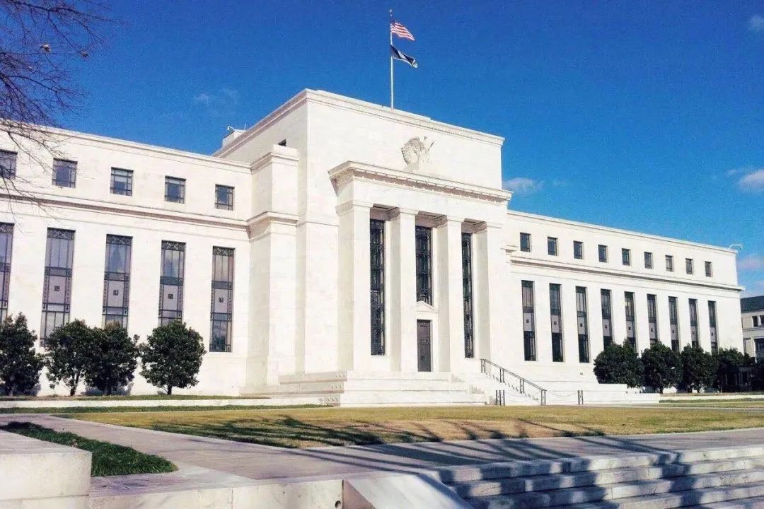 美联储明年票委强调通胀风险反对进一步降息